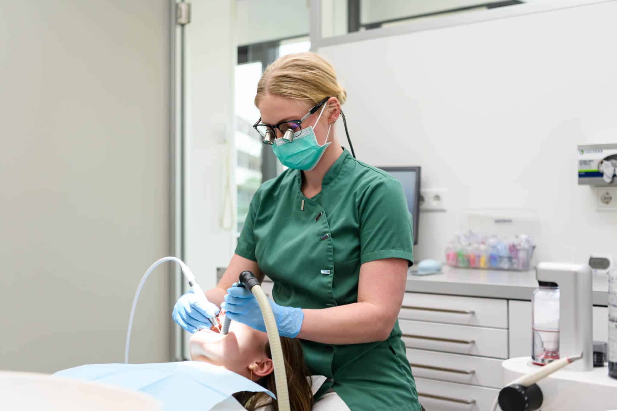 Mondhygiënist Nikita bij Tandartspraktijk Kies & Co IJsselstein